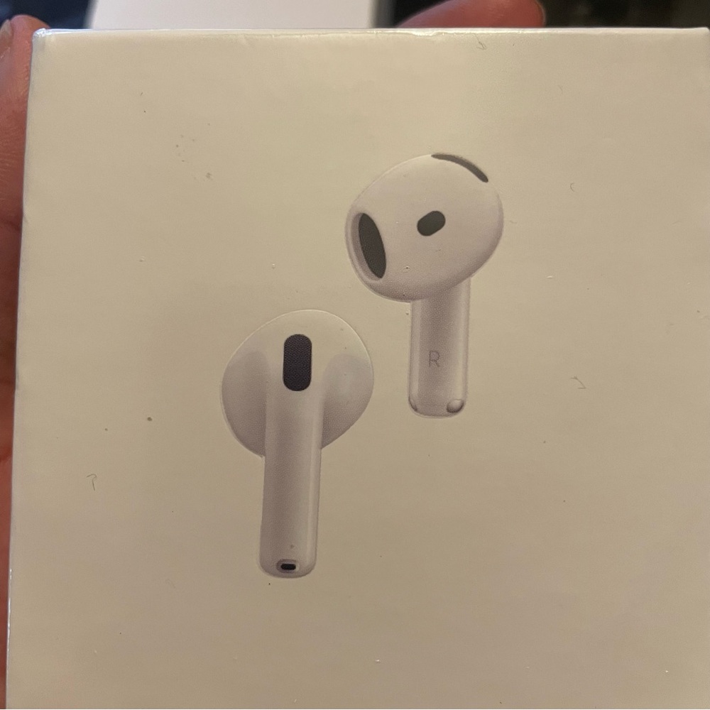 Apple AirPods 4 with Active Noise Cancellation